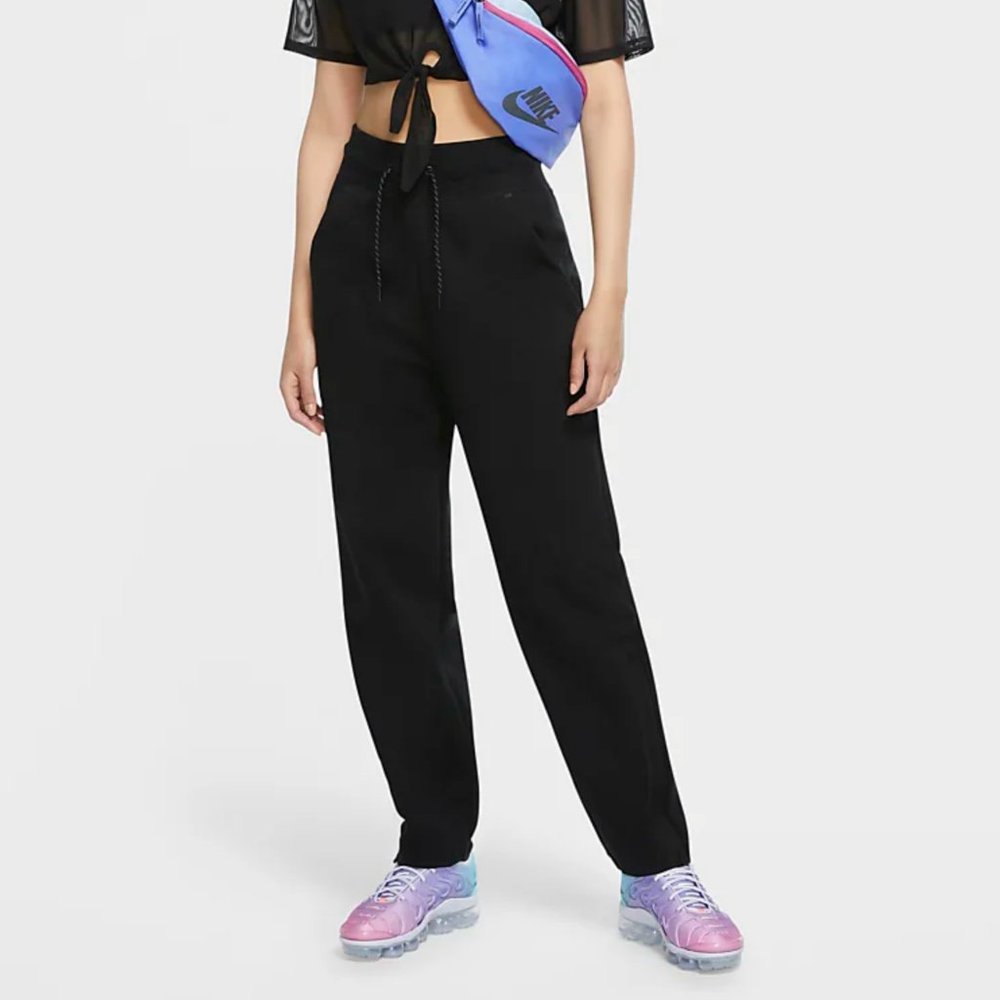 Nike Sportswear Tech Fleece Pants - Picture 2 of 10